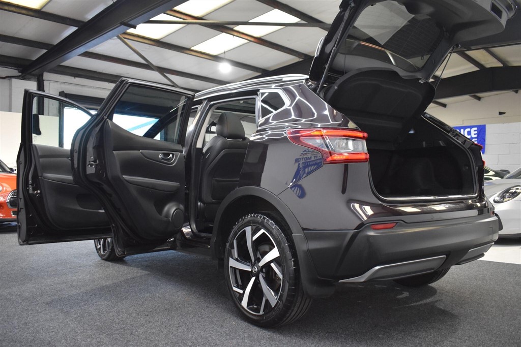 Used Nissan Qashqai 2018 for sale - 77354054: Photo 13