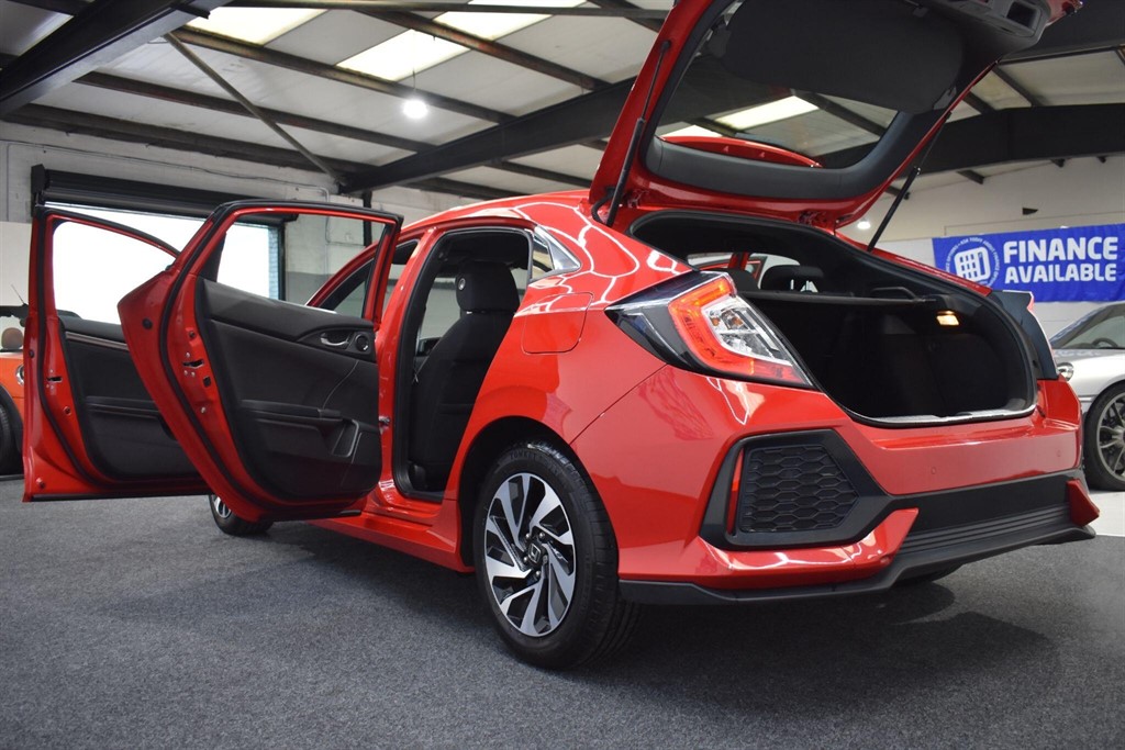 Used Honda Civic 2017 for sale - 77718289: Photo 13