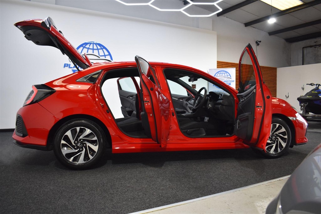 Used Honda Civic 2017 for sale - 77718289: Photo 16