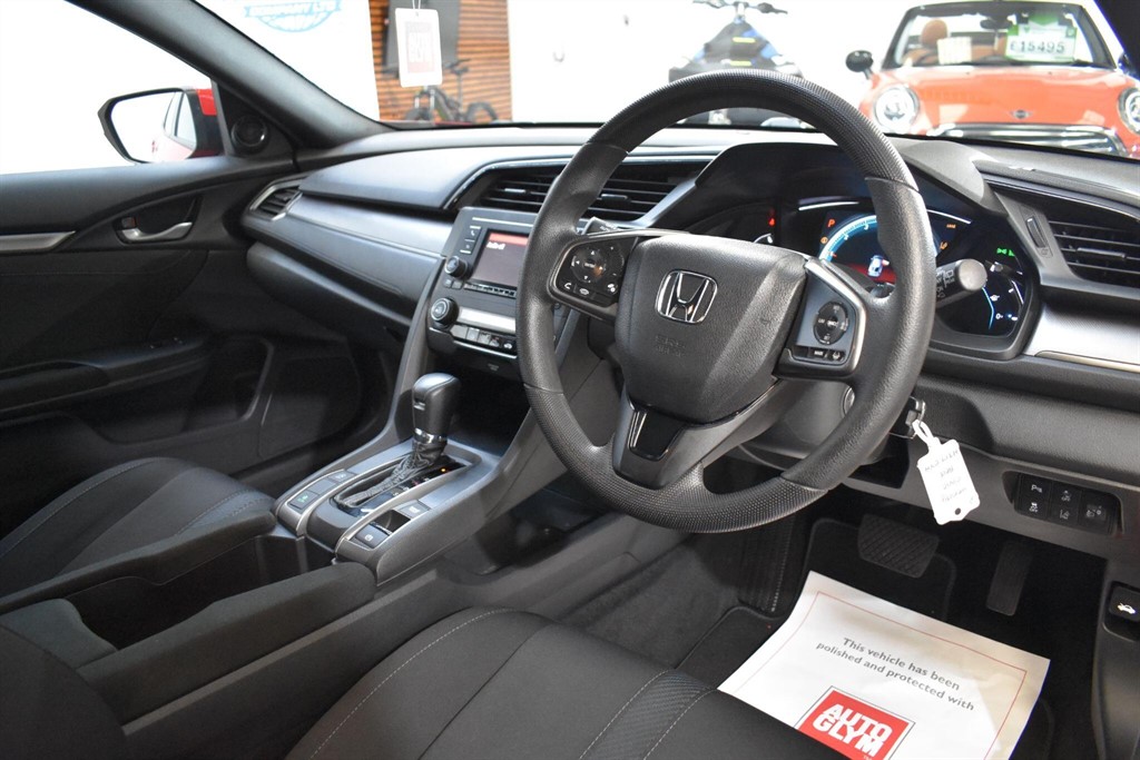 Used Honda Civic 2017 for sale - 77718289: Photo 29