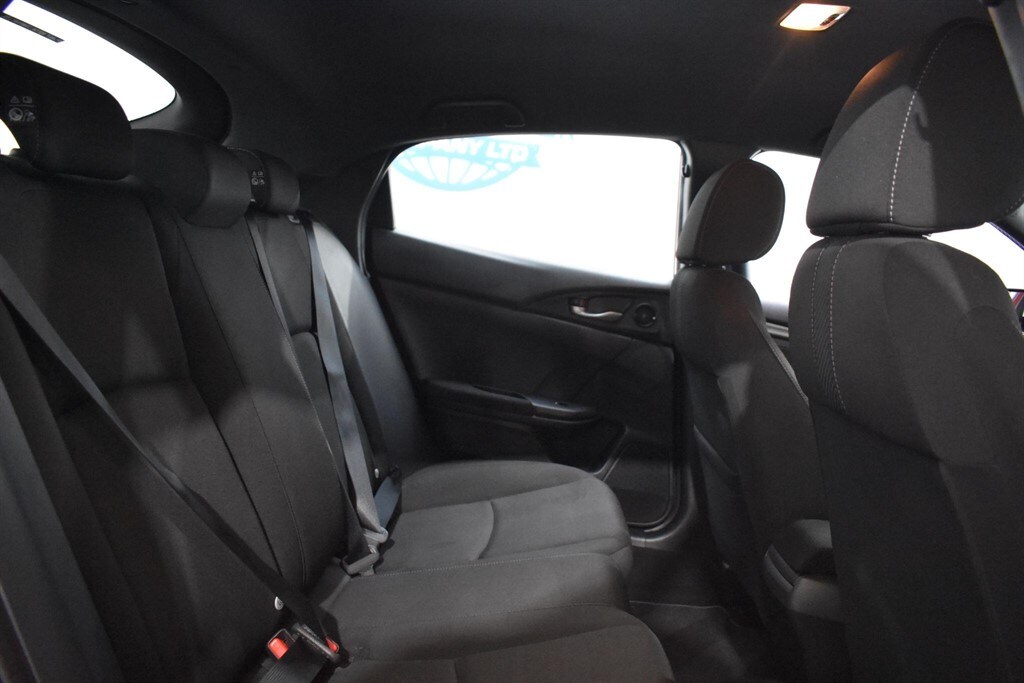 Used Honda Civic 2017 for sale - 77718289: Photo 39