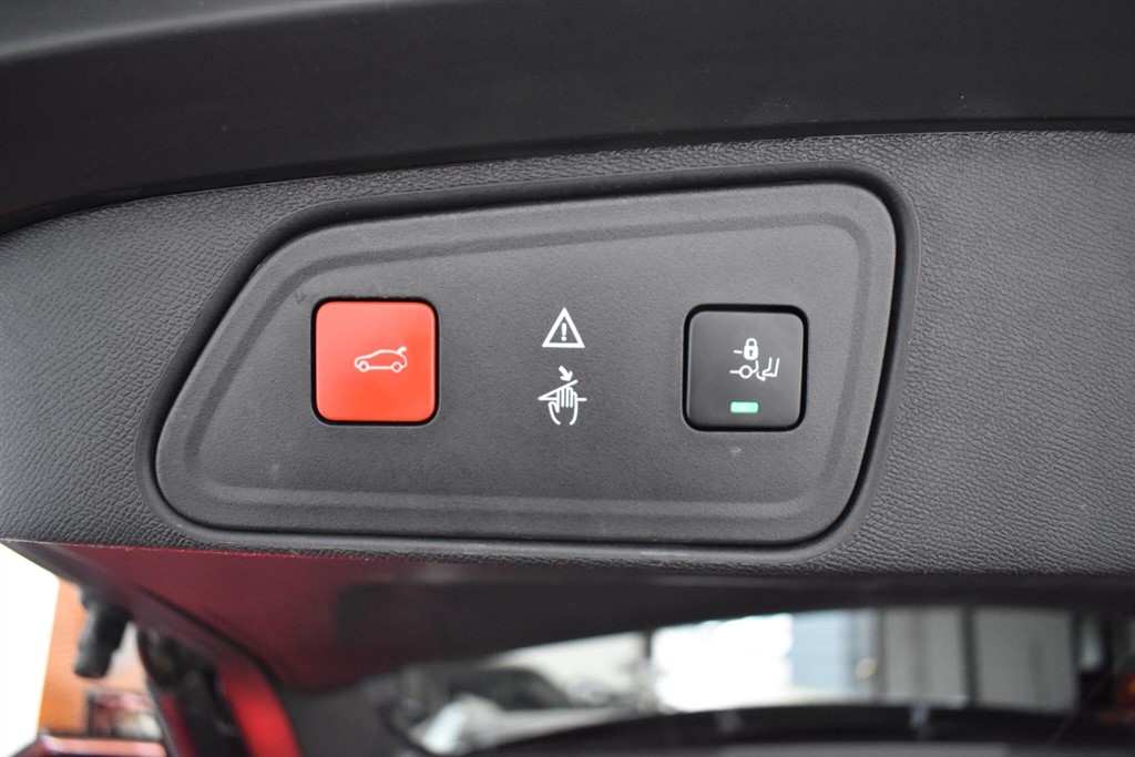 Used Peugeot 3008 2018 for sale - 76709727: Photo 24