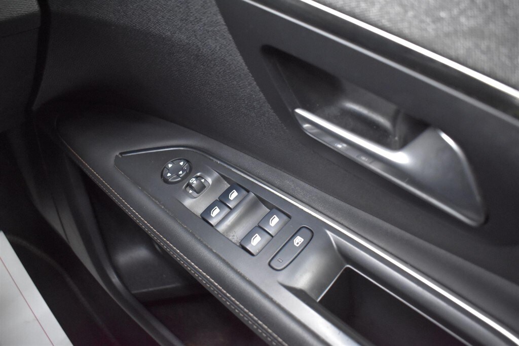 Used Peugeot 3008 2018 for sale - 76709727: Photo 61