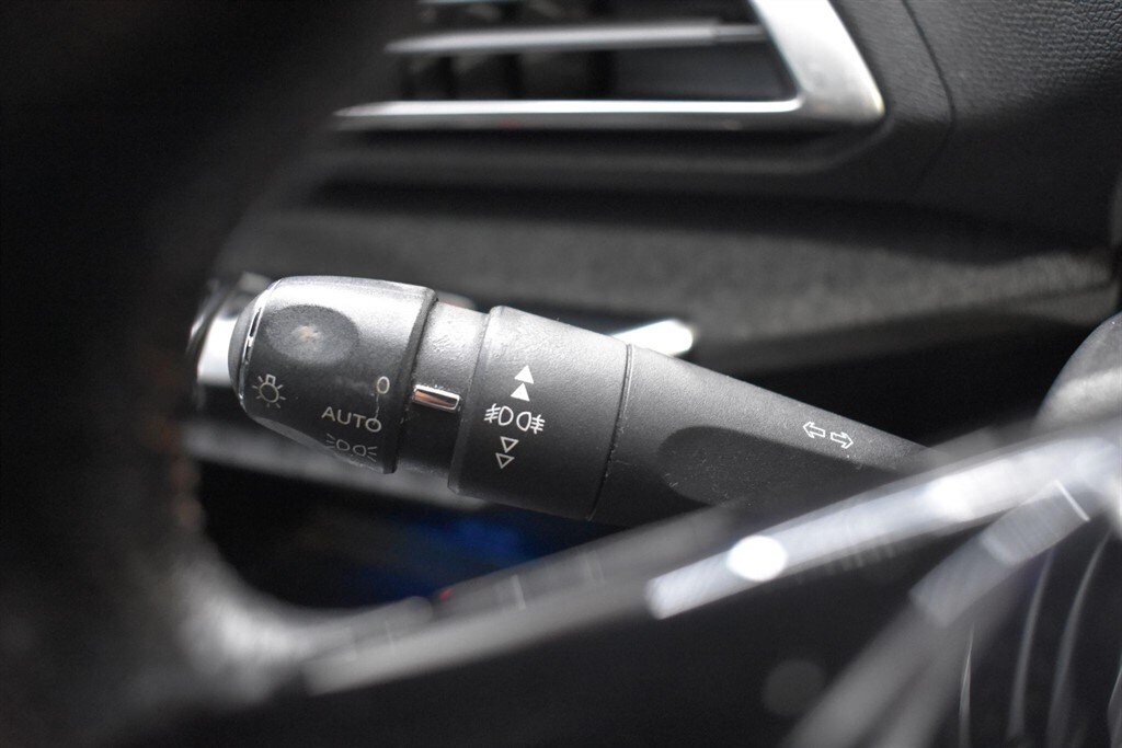 Used Peugeot 3008 2018 for sale - 76709727: Photo 63