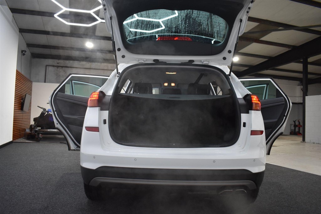 Used Hyundai TUCSON 2018 for sale - 77031689: Photo 14