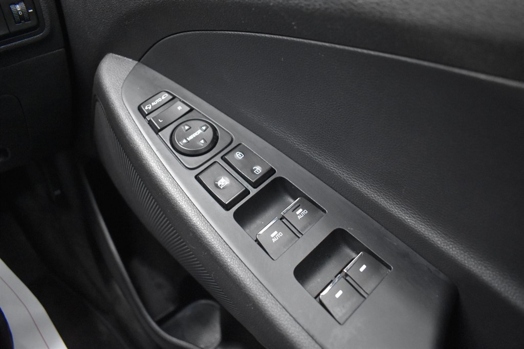 Used Hyundai TUCSON 2018 for sale - 77031689: Photo 53