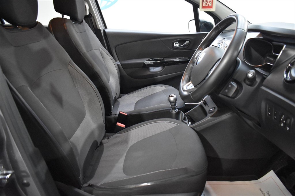 Used Renault Captur 2017 for sale - 77354055: Photo 30