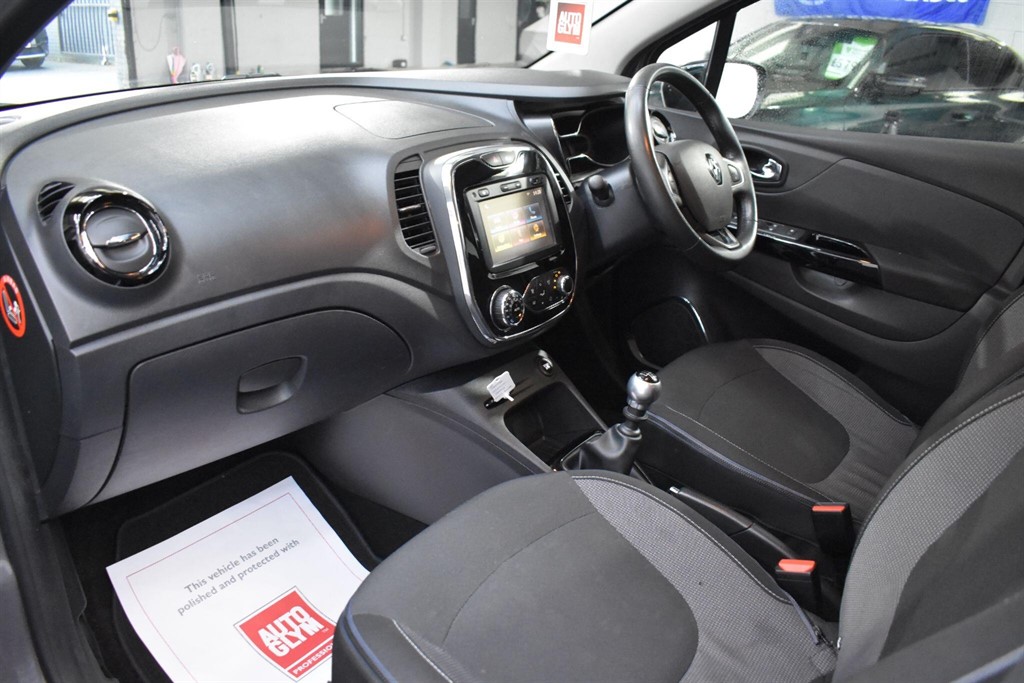 Used Renault Captur 2017 for sale - 77354055: Photo 32