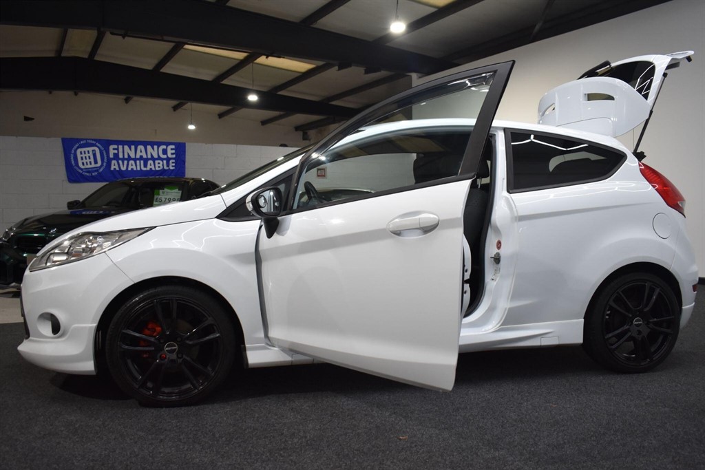 Used Ford Fiesta 2011 for sale - 77300710: Photo 12