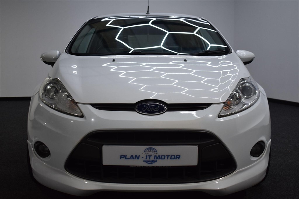 Used Ford Fiesta 2011 for sale - 77300710: Photo 2