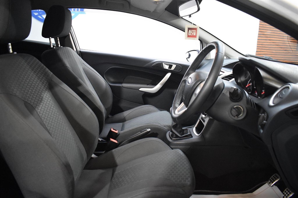 Used Ford Fiesta 2011 for sale - 77300710: Photo 31