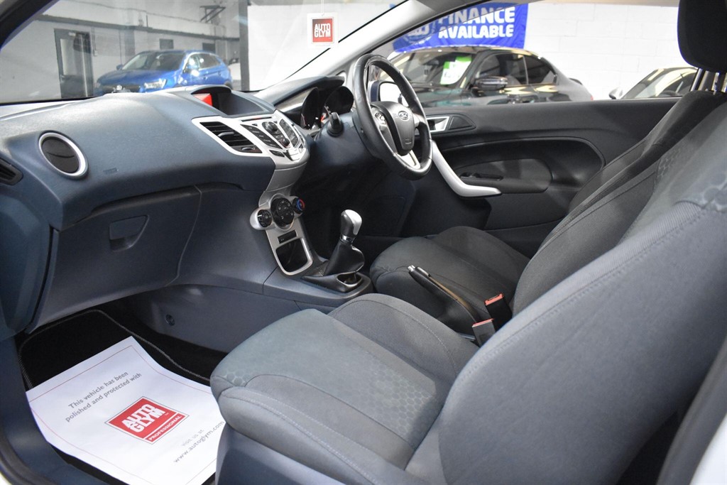 Used Ford Fiesta 2011 for sale - 77300710: Photo 33