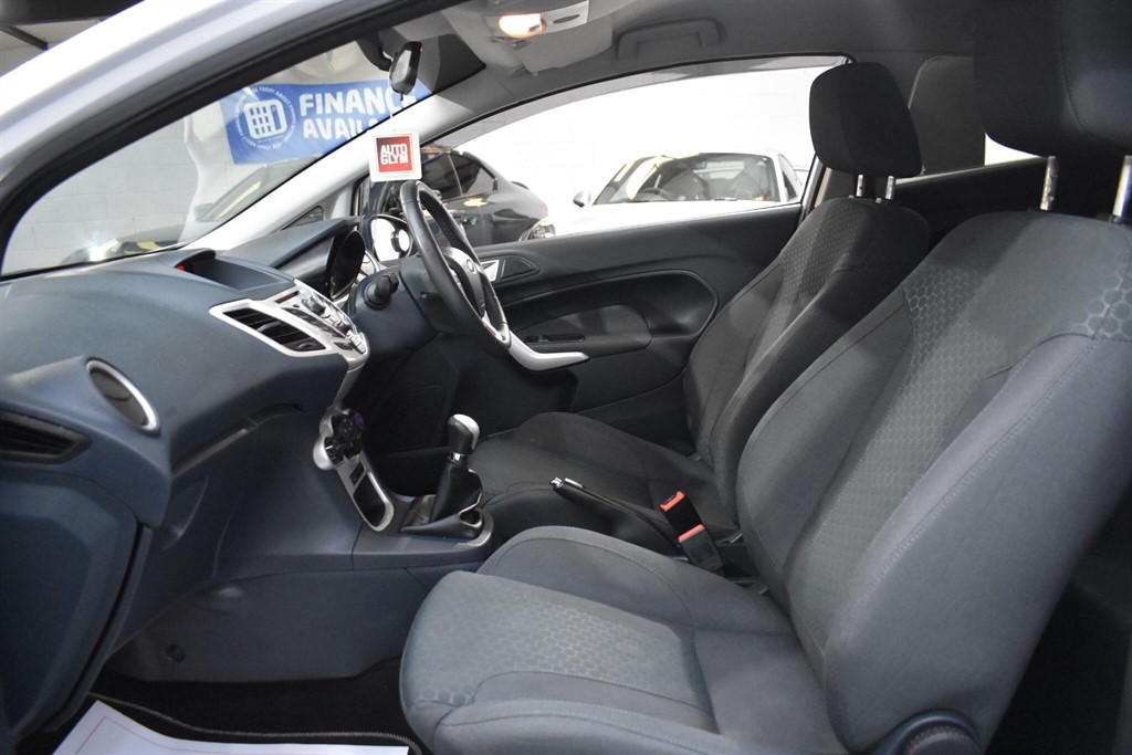 Used Ford Fiesta 2011 for sale - 77300710: Photo 34