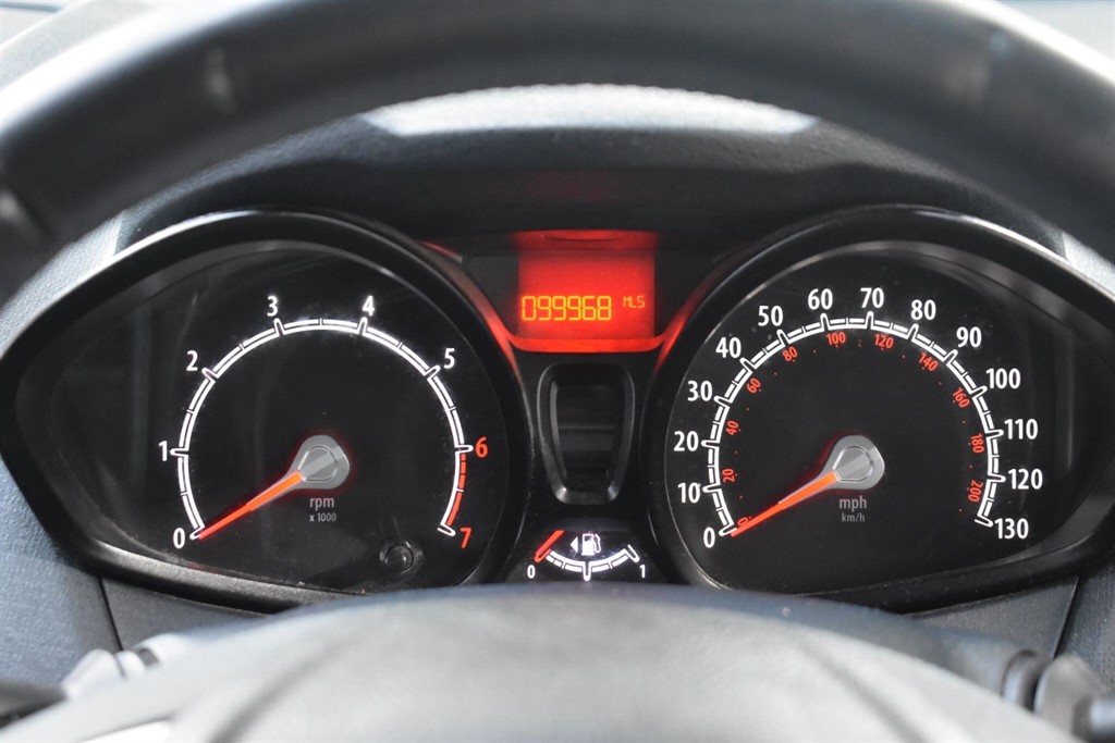 Used Ford Fiesta 2011 for sale - 77300710: Photo 46