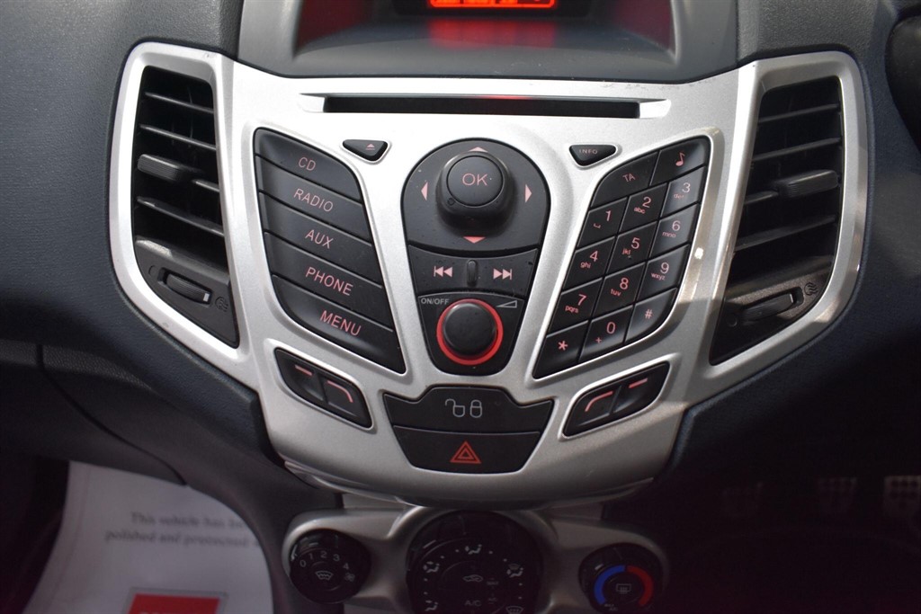 Used Ford Fiesta 2011 for sale - 77300710: Photo 54