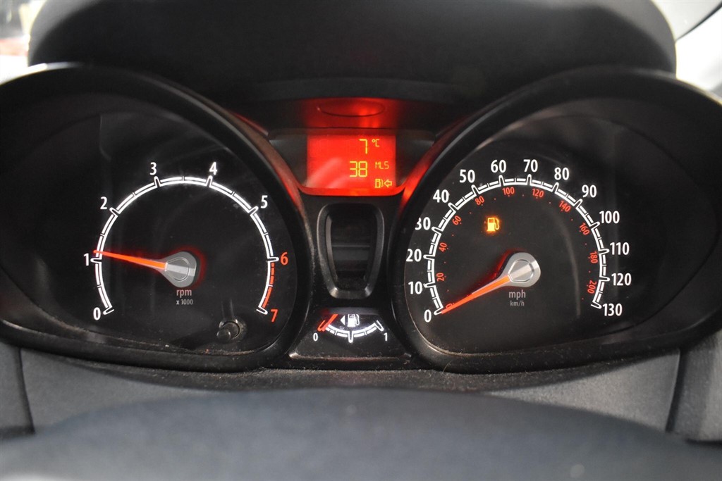 Used Ford Fiesta 2011 for sale - 77300710: Photo 65