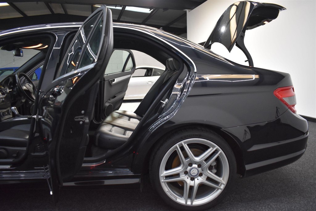 Used Mercedes-Benz C Class 2010 for sale - 76640629: Photo 14