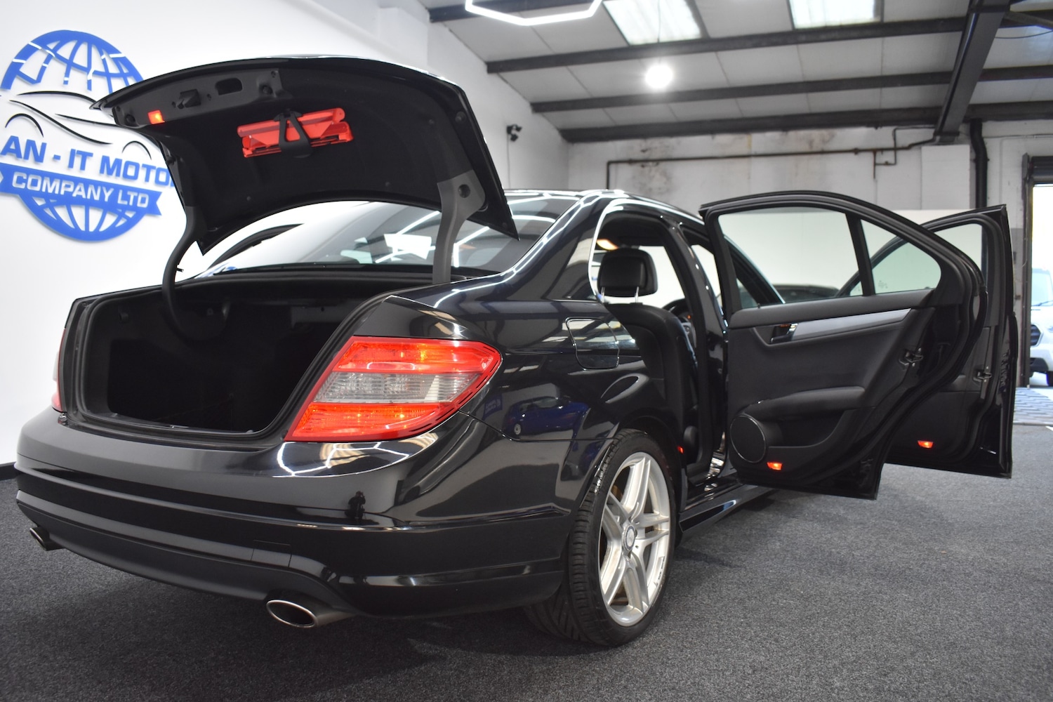 Used Mercedes-Benz C Class 2010 for sale - 76640629: Photo 17