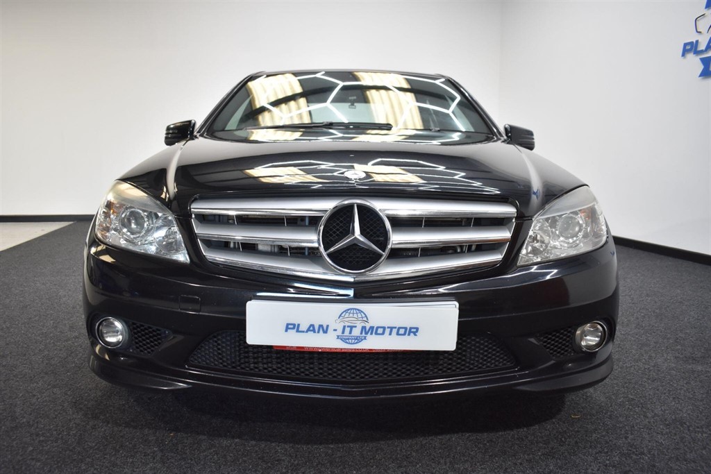 Used Mercedes-Benz C Class 2010 for sale - 76640629: Photo 2