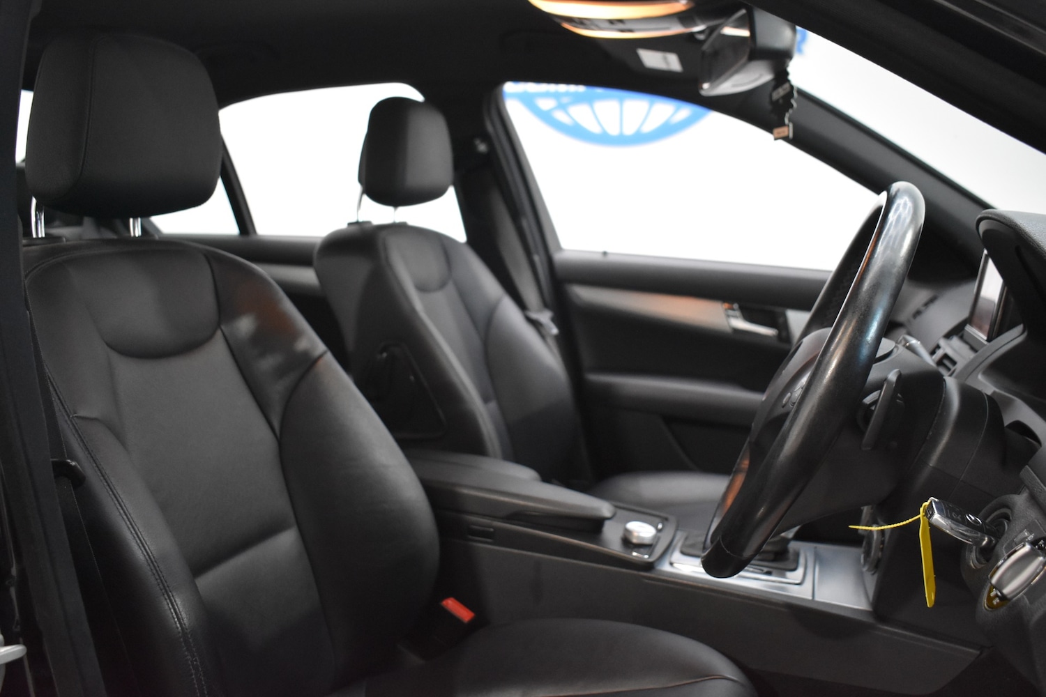 Used Mercedes-Benz C Class 2010 for sale - 76640629: Photo 28