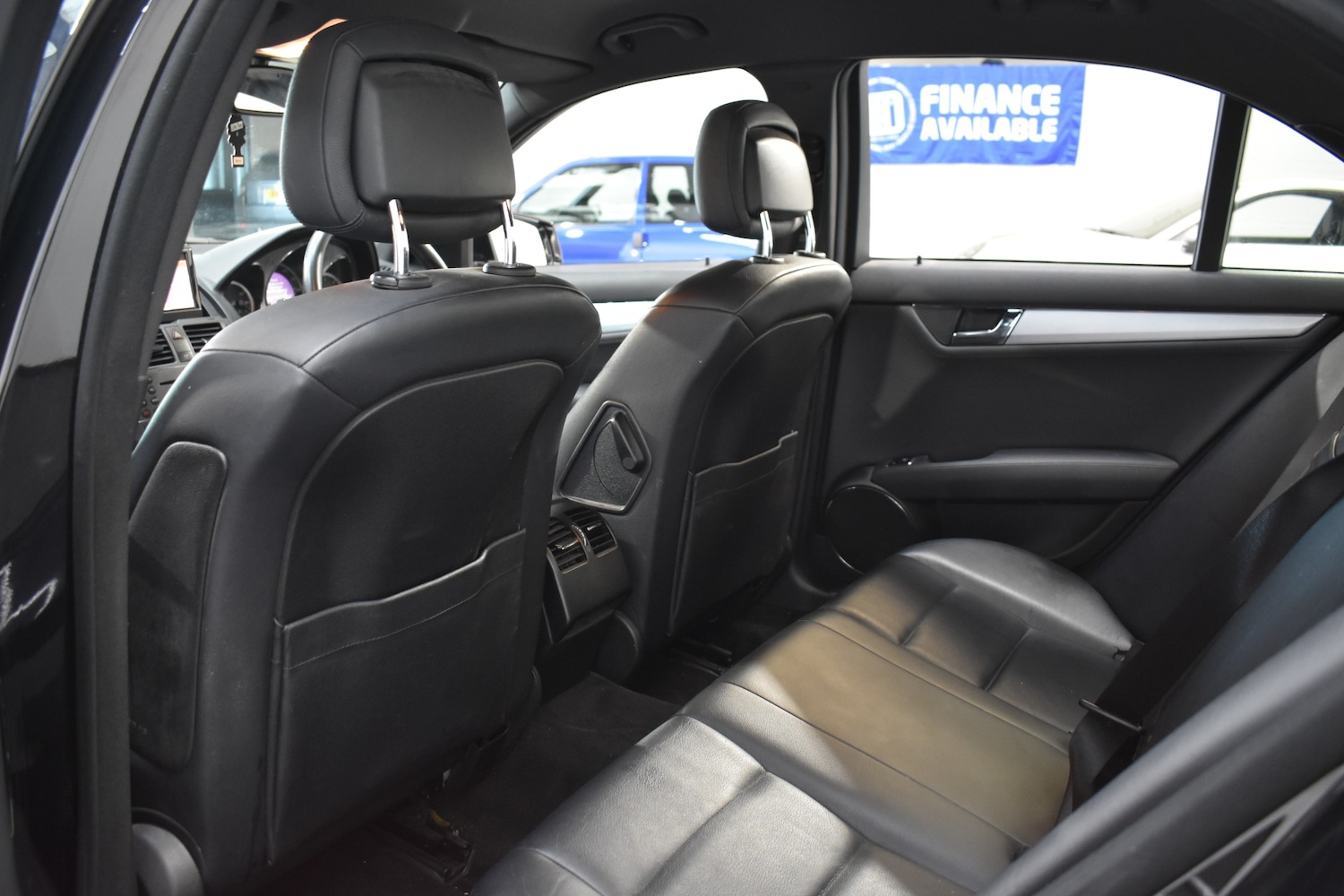 Used Mercedes-Benz C Class 2010 for sale - 76640629: Photo 32