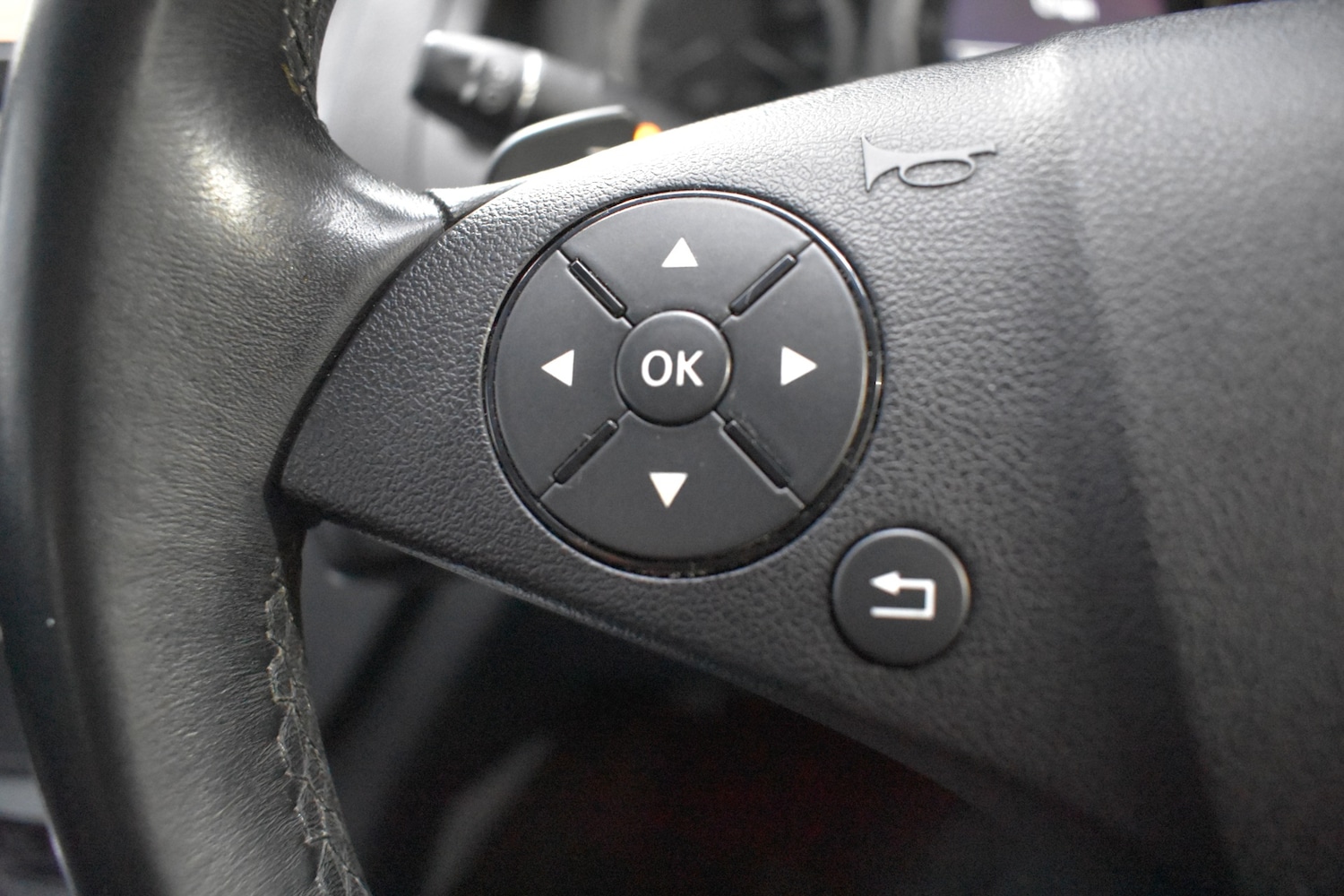 Used Mercedes-Benz C Class 2010 for sale - 76640629: Photo 43