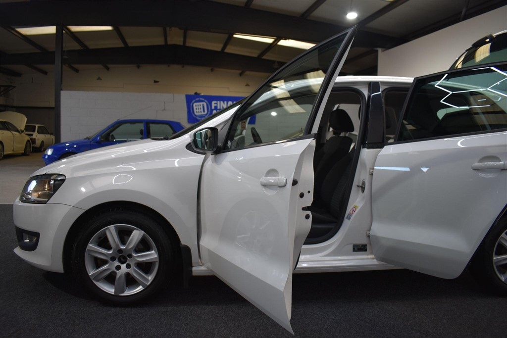 Used Volkswagen Polo 2013 for sale - 76628520: Photo 13