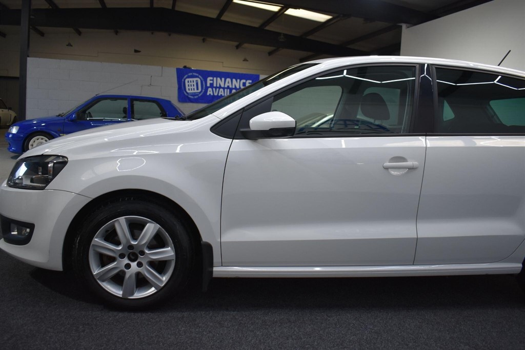Used Volkswagen Polo 2013 for sale - 76628520: Photo 4