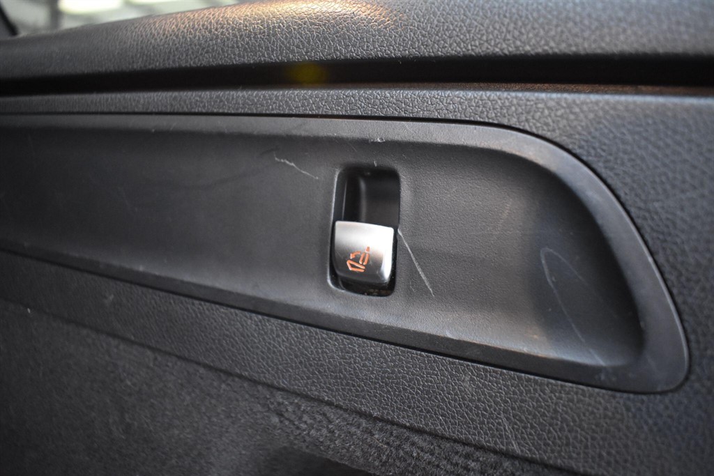 Used Mercedes-Benz GLC 2016 for sale - 77492946: Photo 32