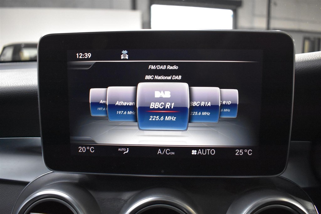 Used Mercedes-Benz GLC 2016 for sale - 77492946: Photo 65