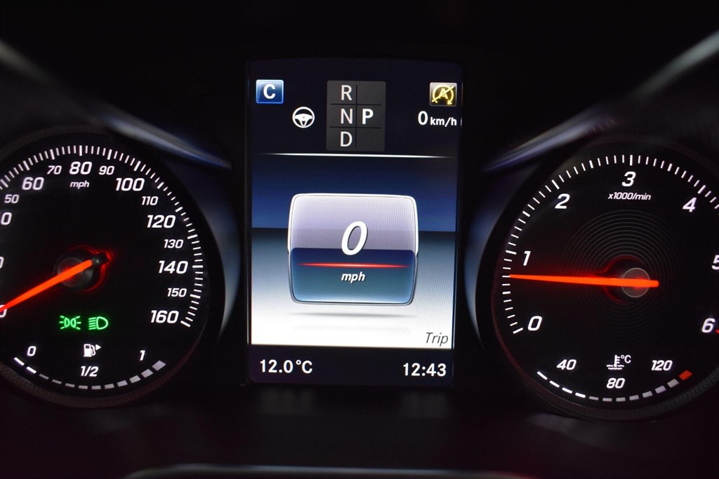 Used Mercedes-Benz GLC 2016 for sale - 77492946: Photo 82