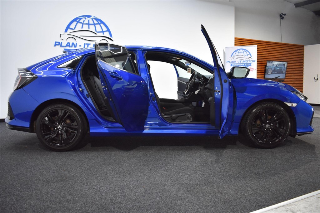 Used Honda Civic 2017 for sale - 77641057: Photo 16