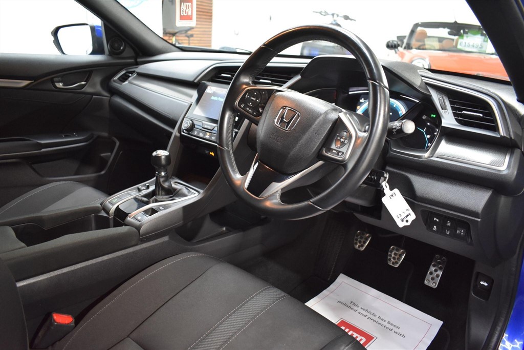 Used Honda Civic 2017 for sale - 77641057: Photo 31