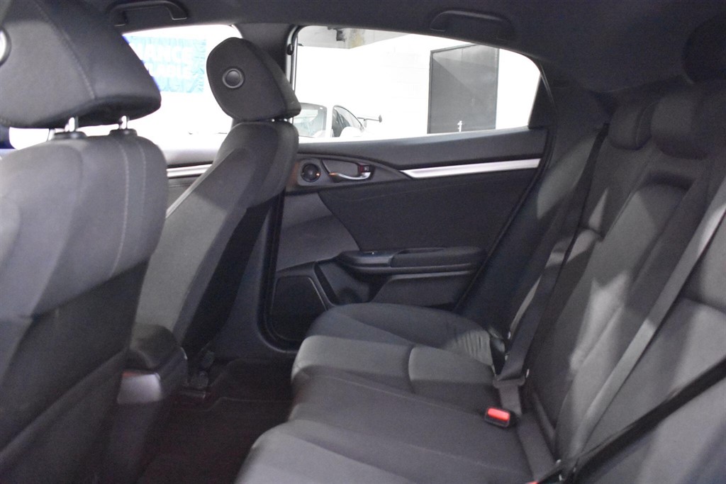 Used Honda Civic 2017 for sale - 77641057: Photo 38