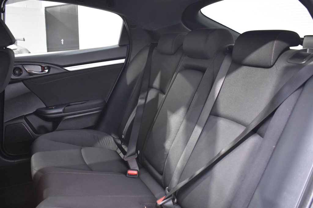 Used Honda Civic 2017 for sale - 77641057: Photo 39