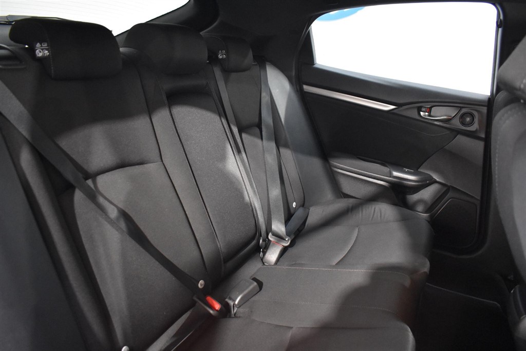 Used Honda Civic 2017 for sale - 77641057: Photo 44