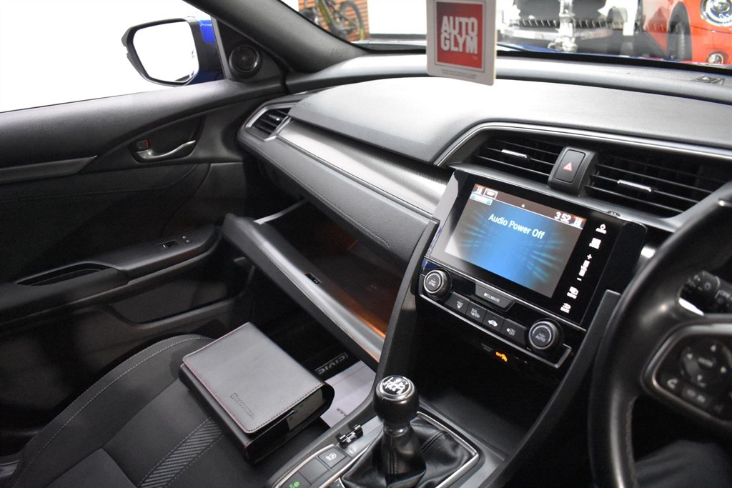 Used Honda Civic 2017 for sale - 77641057: Photo 50