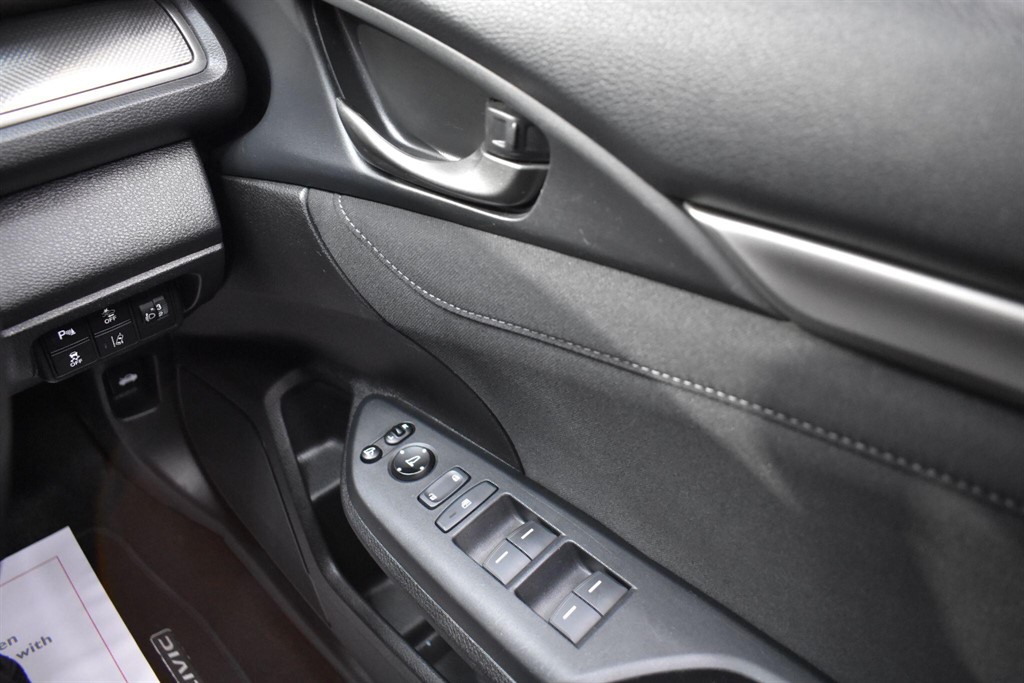 Used Honda Civic 2017 for sale - 77641057: Photo 54