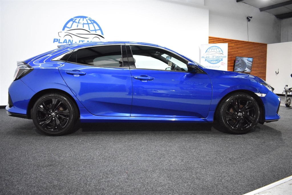 Used Honda Civic 2017 for sale - 77641057: Photo 8