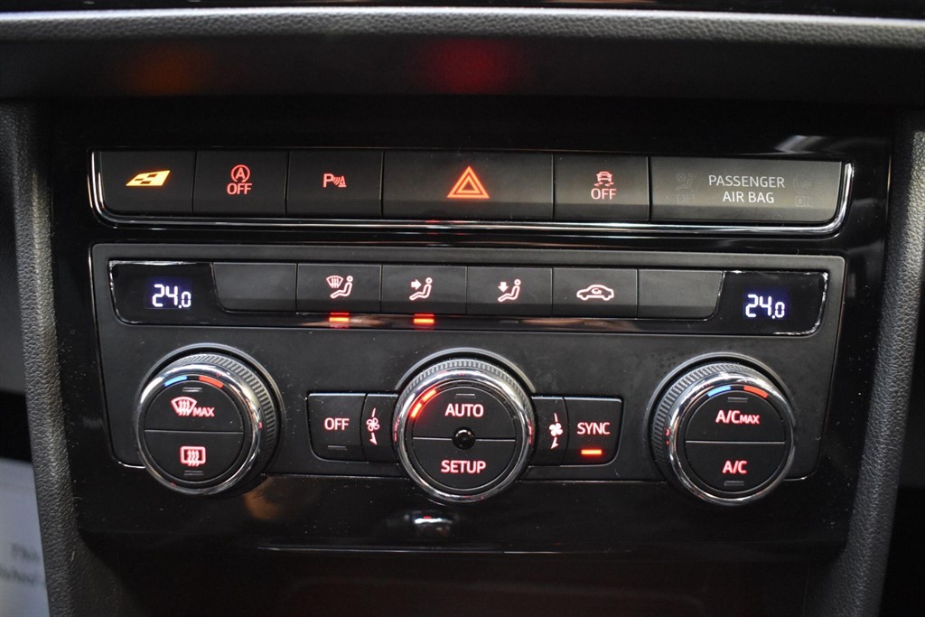 Used SEAT Leon 2018 for sale - 78042396: Photo 54