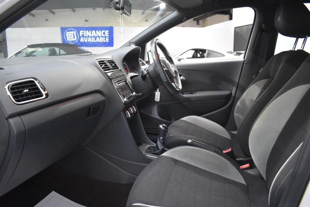 Used Volkswagen Polo 2014 for sale - 77013240: Photo 31