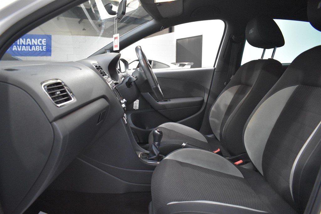 Used Volkswagen Polo 2014 for sale - 77013240: Photo 32