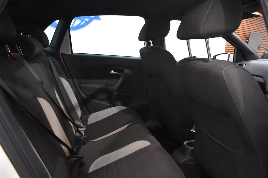 Used Volkswagen Polo 2014 for sale - 77013240: Photo 37