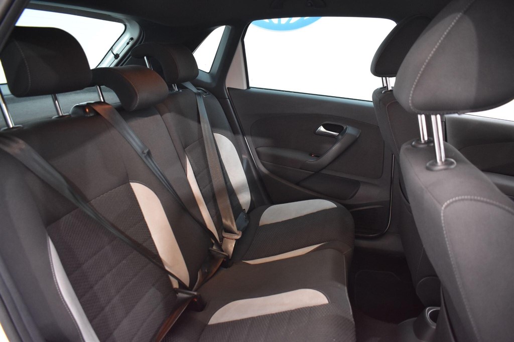 Used Volkswagen Polo 2014 for sale - 77013240: Photo 39