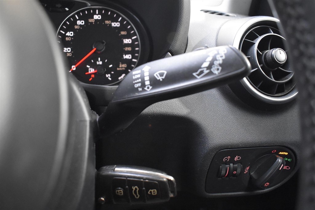 Used Audi A1 2014 for sale - 77025673: Photo 63