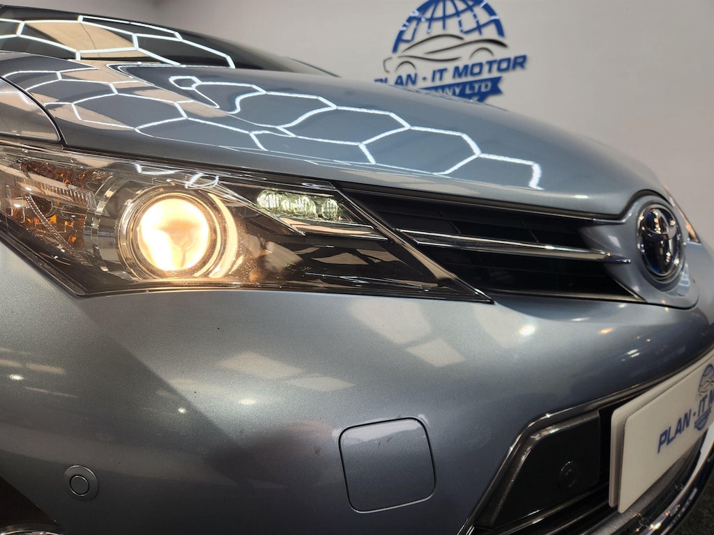 Used Toyota Auris 2014 for sale - 76339039: Photo 2
