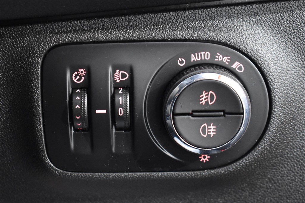 Used Vauxhall Corsa 2016 for sale - 76339053: Photo 47