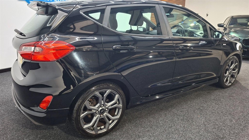Used Ford Fiesta 2018 for sale - 76480020: Photo 15