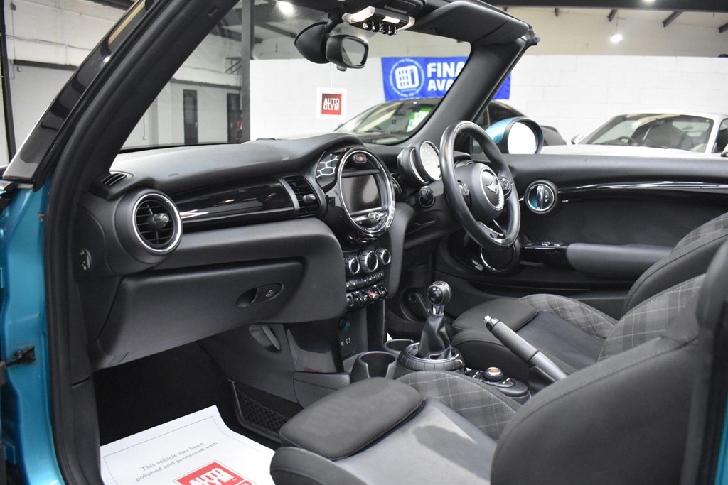 Used MINI Convertible 2017 for sale - 77458007: Photo 44