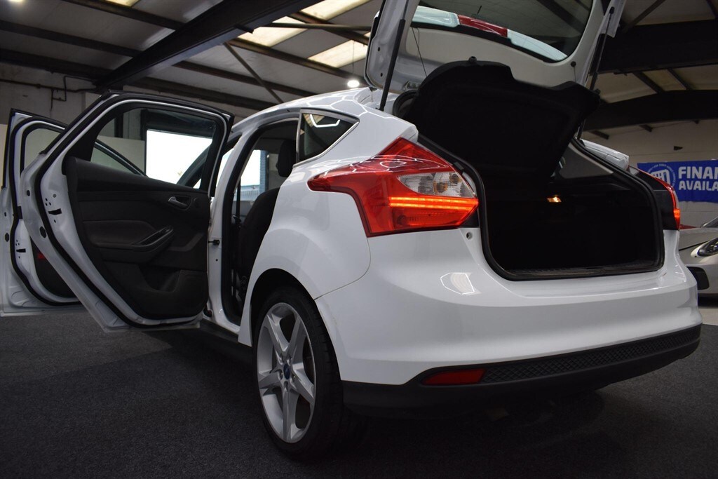 Used Ford Focus 2013 for sale - 78144799: Photo 14